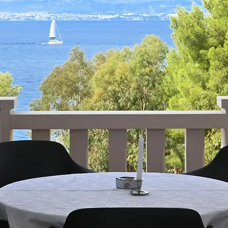Apartment Seafront Luxury Two-bedroom In Sutivan, Brac Sutivan