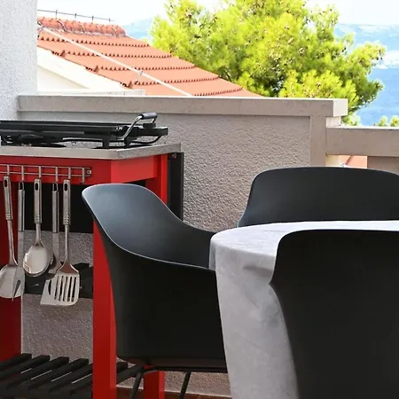 Seafront Luxury Two-bedroom In Sutivan, Brac *