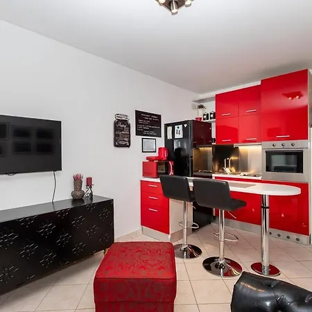 Apartamento Seafront Luxury Two-bedroom In Sutivan, Brac *