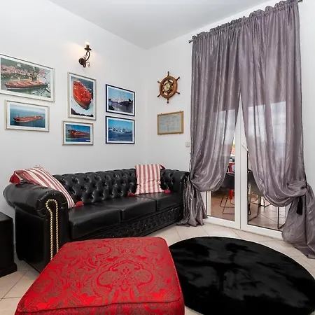 Seafront Luxury Two-bedroom In Sutivan, Brac Sutivan