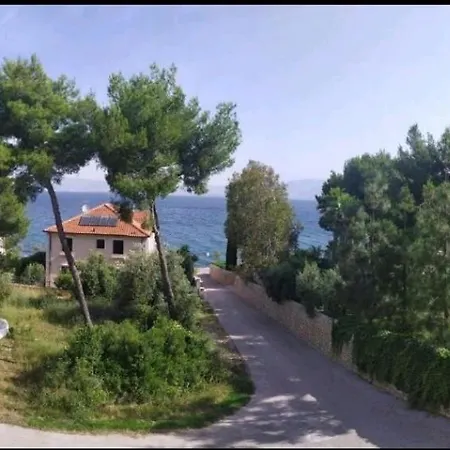 Seafront Luxury Two-bedroom In Sutivan, Brac Apartamento *