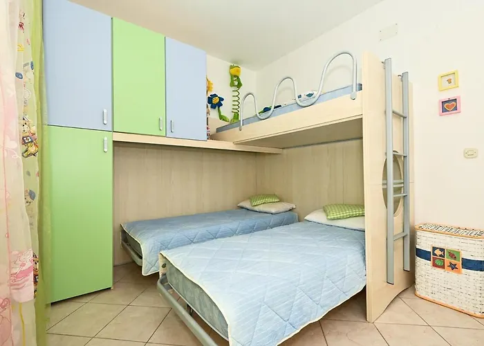 Apartment Seafront Luxury Two-bedroom In Sutivan, Brac Sutivan