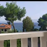 Seafront Luxury Two-bedroom In Sutivan, Brac Daire Sutivan