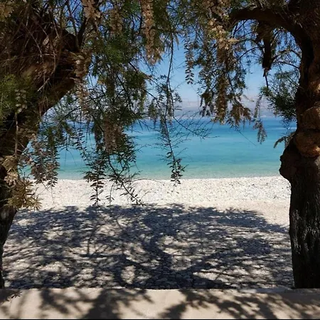Seafront Luxury Two-bedroom In Sutivan, Brac Apartament