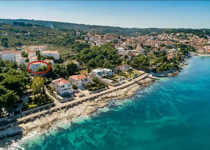 Seafront Luxury Two-bedroom In Sutivan, Brac *
